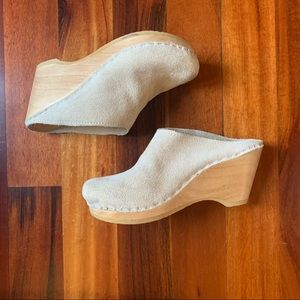No. 6 Clogs on Wedge in Chalk Suede